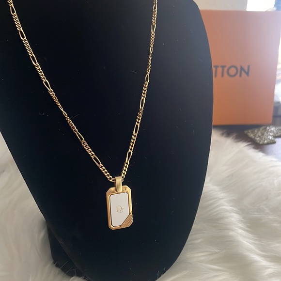 Authentic Dior gold plated necklace - Picture 9 of 10